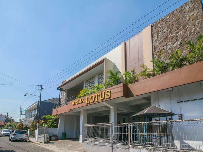 RedDoorz Syariah near Universitas Jenderal Soedirman Purwokerto Bagian luar foto
